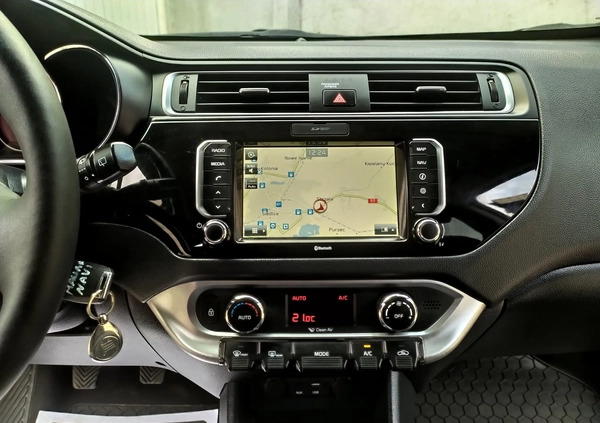 Kia Rio cena 37900 przebieg: 120000, rok produkcji 2016 z Bełżyce małe 326
